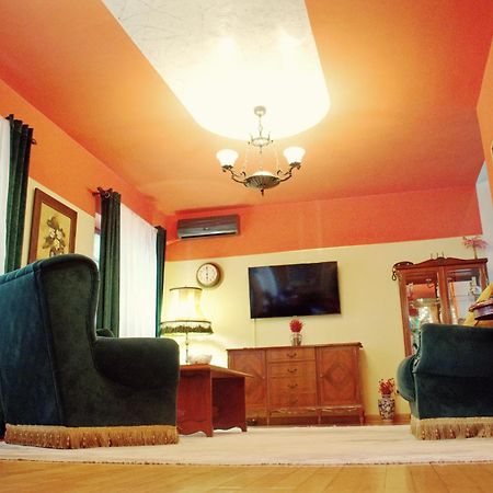 סמדרבו Marilyn Apartments מראה חיצוני תמונה