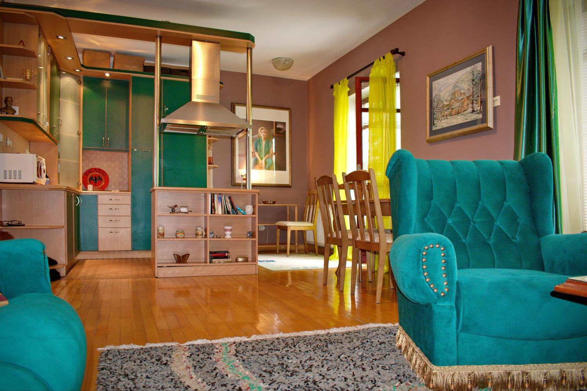 סמדרבו Marilyn Apartments מראה חיצוני תמונה
