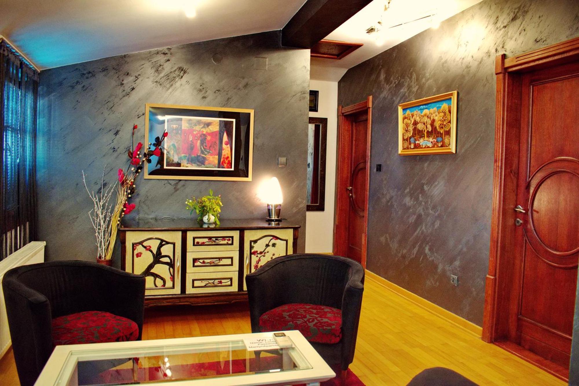 סמדרבו Marilyn Apartments מראה חיצוני תמונה