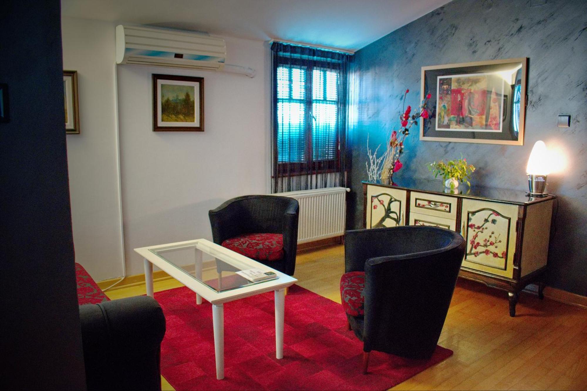 סמדרבו Marilyn Apartments מראה חיצוני תמונה