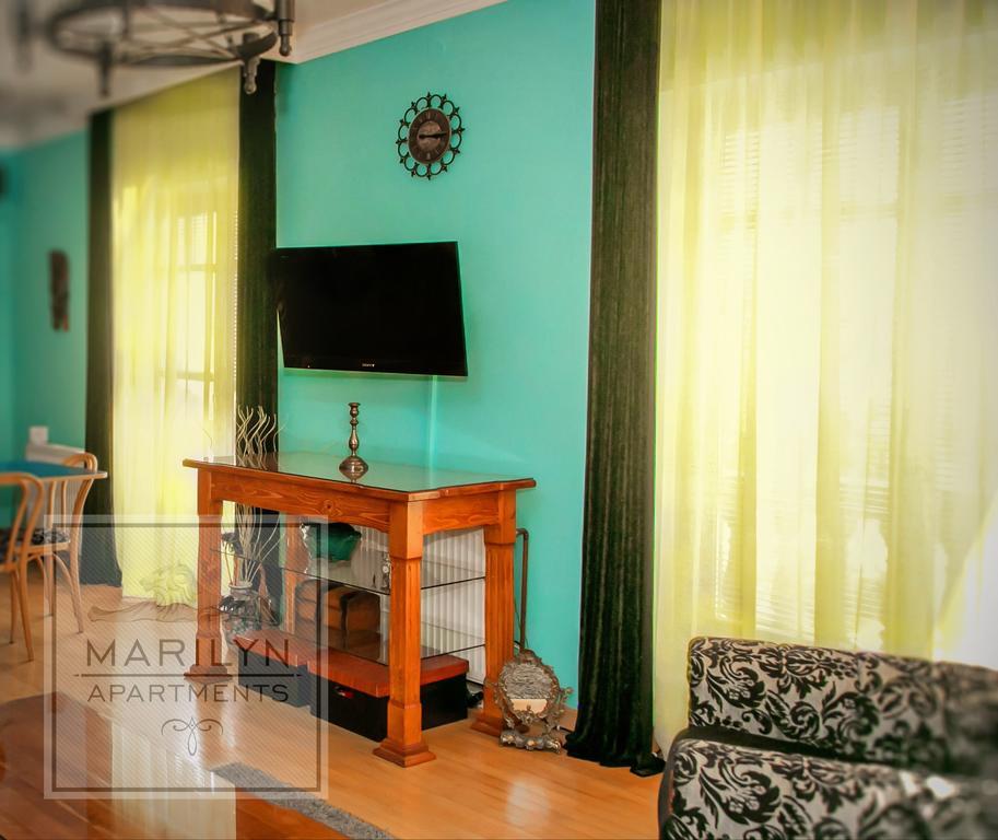 סמדרבו Marilyn Apartments מראה חיצוני תמונה